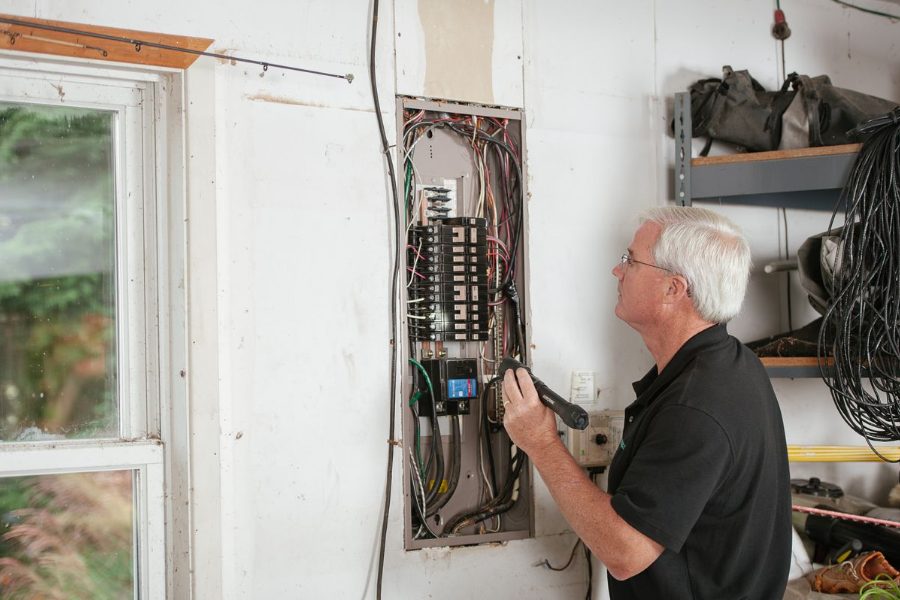 How to Choose a Qualified Electrician in Hertfordshire